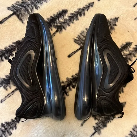 🔥NIKE AIR MAX 720 TRIPPLE BLACK EXCELLENT!!