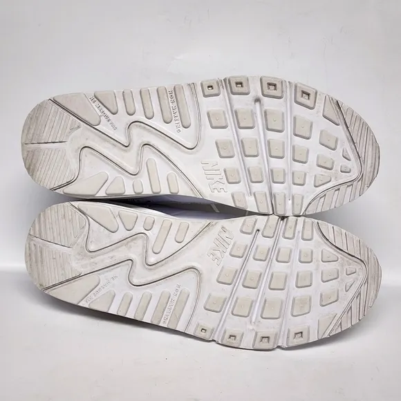 Nike Air Max 90 LTR White  Sneakers Shoes 7Y