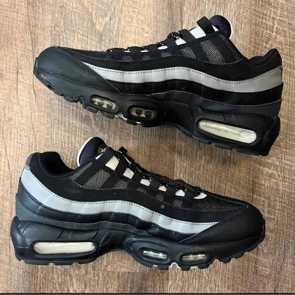 Nike Air Max 95 Essential Black Smoke Grey
