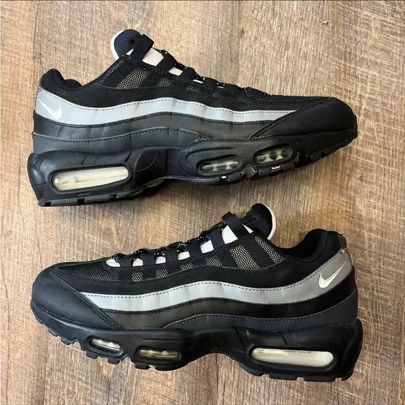 Nike Air Max 95 Essential Black Smoke Grey