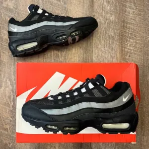 Nike Air Max 95 Essential Black Smoke Grey