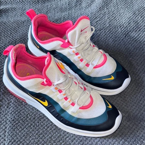 Nike Air Max Axis White Navy Pink Yellow Sneakers Size 9.5 Mesh Running Shoes