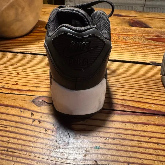 Nike Air Max Black and White Shoes girls 3Y