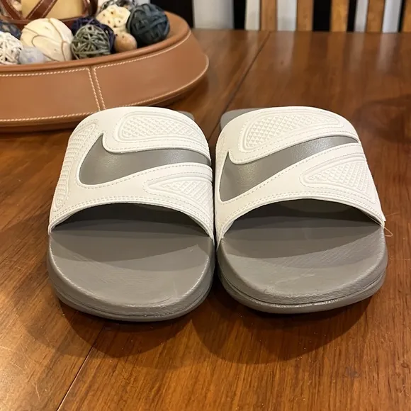 Nike Air Max Cirro Slide sandals shoes new DC1460 005 Mens size 7 or Women’s 8