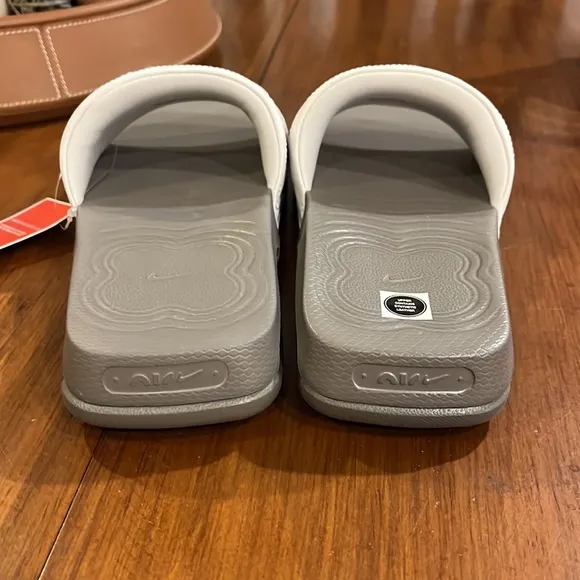 Nike Air Max Cirro Slide sandals shoes new DC1460 005 Mens size 7 or Women’s 8