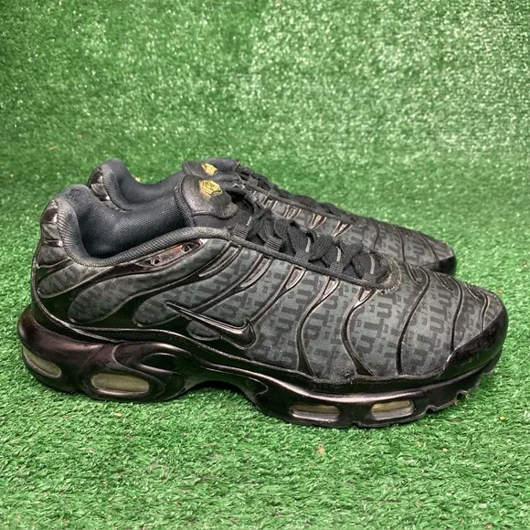 Nike Air Max TN Plus Athletic Shoes Black Gold DD9609-001 Size 11 **Read**