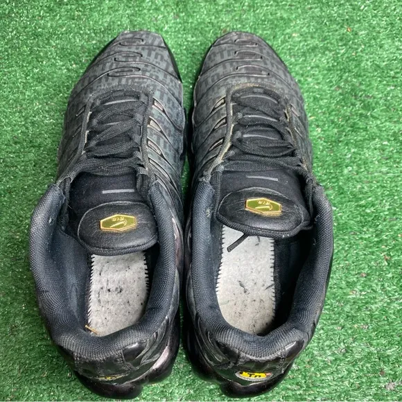 Nike Air Max TN Plus Athletic Shoes Black Gold DD9609-001 Size 11 **Read**