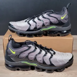 Nike Air Vapormax Plus Shoes Mens Size 13 Gray Black Running Athletic 924453-009