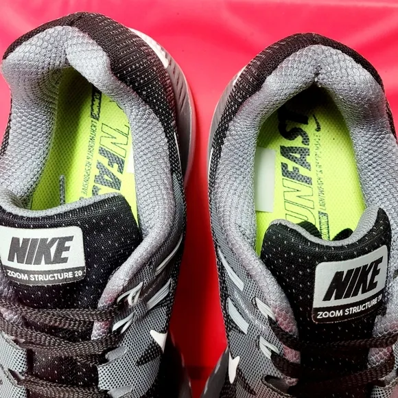 Nike Air Zoom Structure 20 Men's Running Shoes #849576-003  size 13