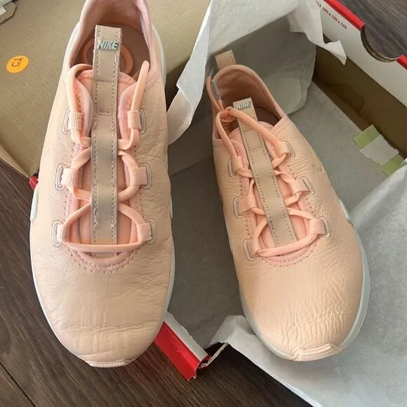 NIKE -Ashin Modern LX in Crimson Tint