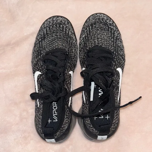 Nike Black and White Vapormax Sneakers Modern Lightweight Design