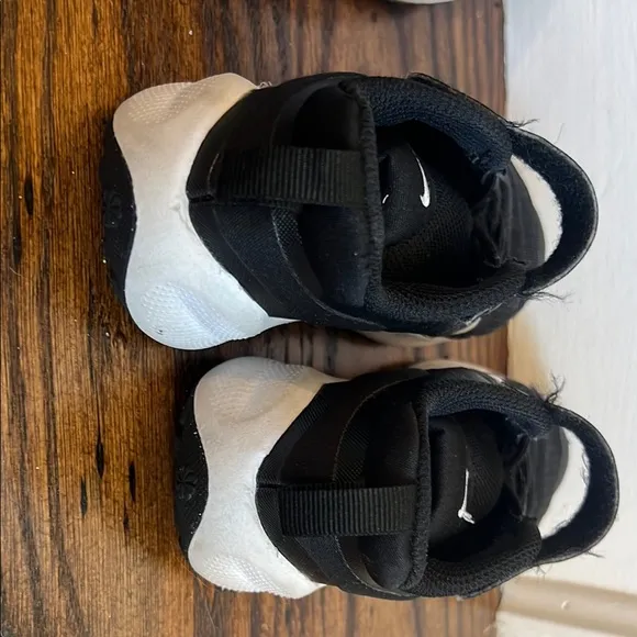 Nike Black Sneakers Modern Design Athletic Shoes Mommy and me!!