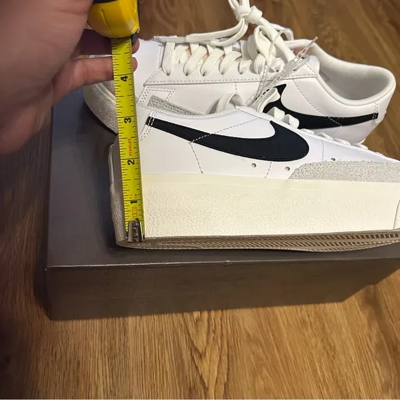 NIKE Blazer white black platform lace up shoes sneakers women’s 8 new