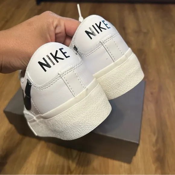 NIKE Blazer white black platform lace up shoes sneakers women’s 8 new