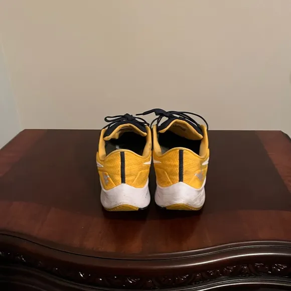Nike blue and Yellow West Virginia Pegasus Athletic Shoes 11.5