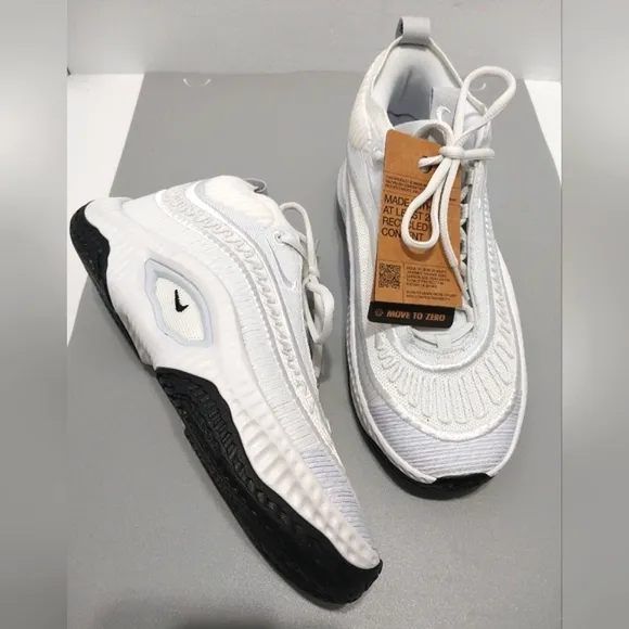 Nike Cosmic‎ Unity 3 Knit  Sneakers, NWT, Size 8.5|EUR 42