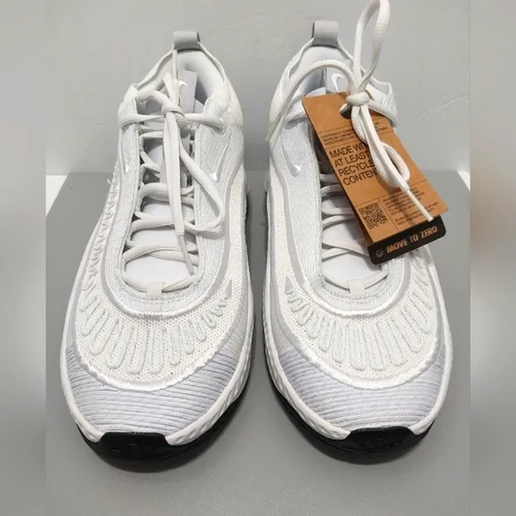 Nike Cosmic‎ Unity 3 Knit  Sneakers, NWT, Size 8.5|EUR 42