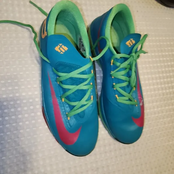NIKE EUC KD 6 G &quot;HERO&quot; TURBO YOUTH SNEAKERS SHOES. SIZE 6.5Y