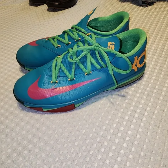 NIKE EUC KD 6 G &quot;HERO&quot; TURBO YOUTH SNEAKERS SHOES. SIZE 6.5Y