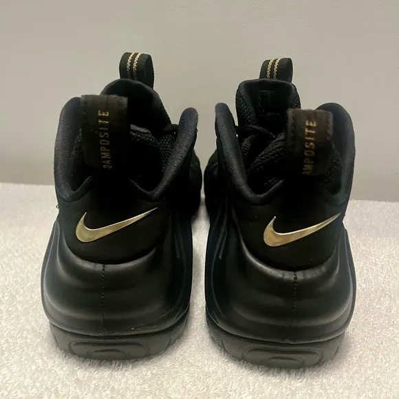 NIKE FOAMPOSITE PRO SZ 9