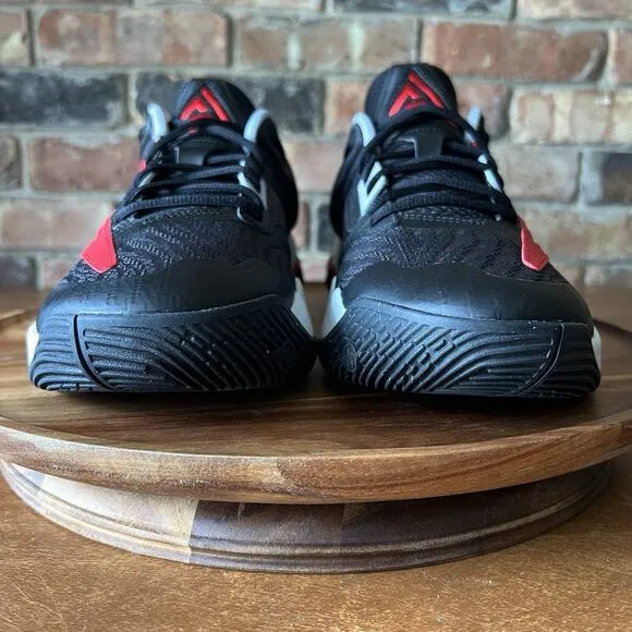 Nike Giannis Immortality 3 Men's 10.5 Bred Black University Red Shoes Sneakers