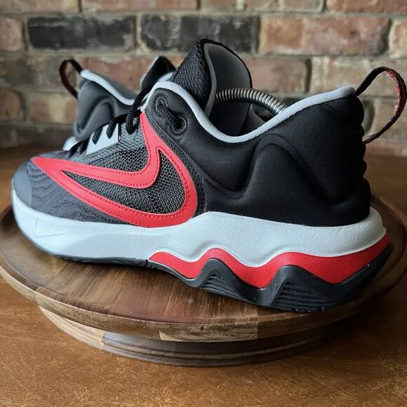 Nike Giannis Immortality 3 Men's 10.5 Bred Black University Red Shoes Sneakers
