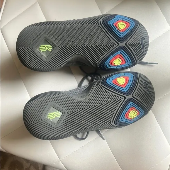 Nike Gray Athletic Shoes Lightweight Breathable Design