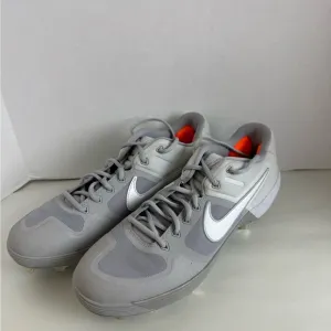 Nike Gray Athletic Shoes Lightweight Mesh Low-Top