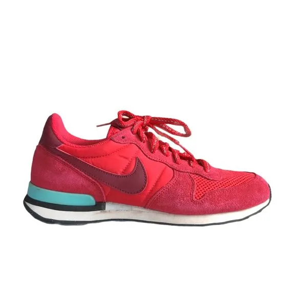 Nike Internationalist Women’s Running Shoes