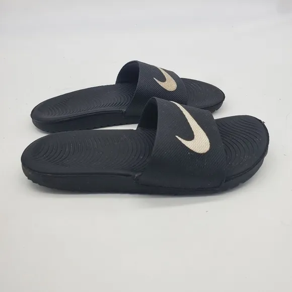 Nike Kawa Slides Kids Size 4Y Sandals 819352 001 Black Metal Shoes