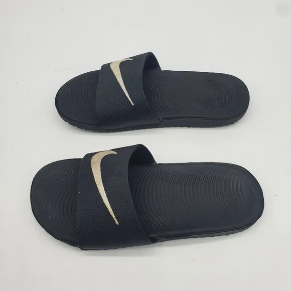Nike Kawa Slides Kids Size 4Y Sandals 819352 001 Black Metal Shoes