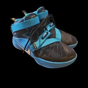 Nike LeBron Soldier IX Kids Sneakers/Shoes - Size 6Y - Blue/Black