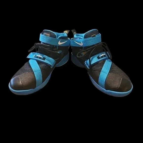 Nike LeBron Soldier IX Kids Sneakers/Shoes - Size 6Y - Blue/Black