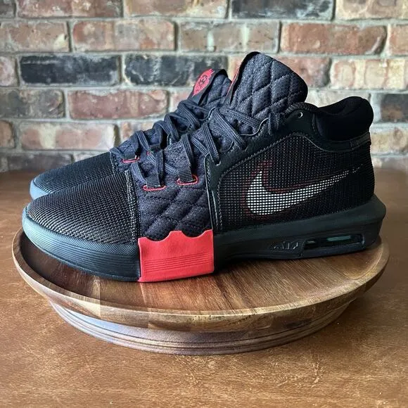 Nike LeBron Witness 8 Bred Men's Size 12 Basketball Shoes