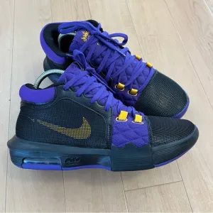 Nike LEBRON Witness VIII Herren Basketball size 10