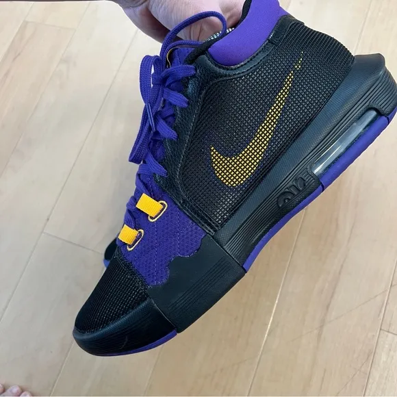 Nike LEBRON Witness VIII Herren Basketball size 10