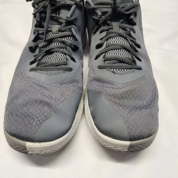 Nike Mamba Fury Basketball Shoes Sneakers men's Size 17 Gray Black