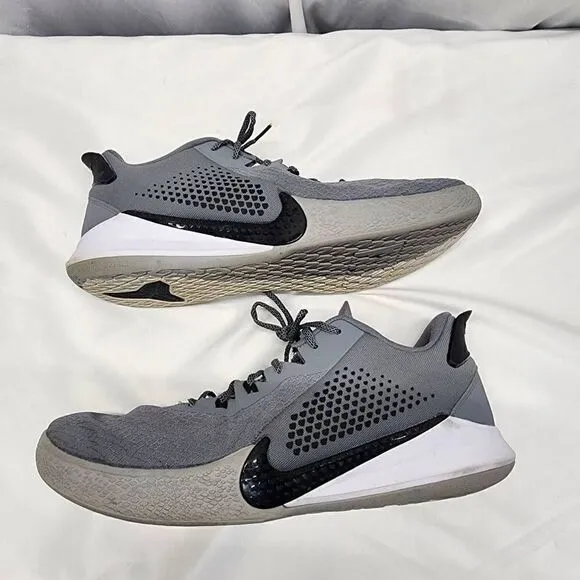 Nike Mamba Fury Basketball Shoes Sneakers men's Size 17 Gray Black