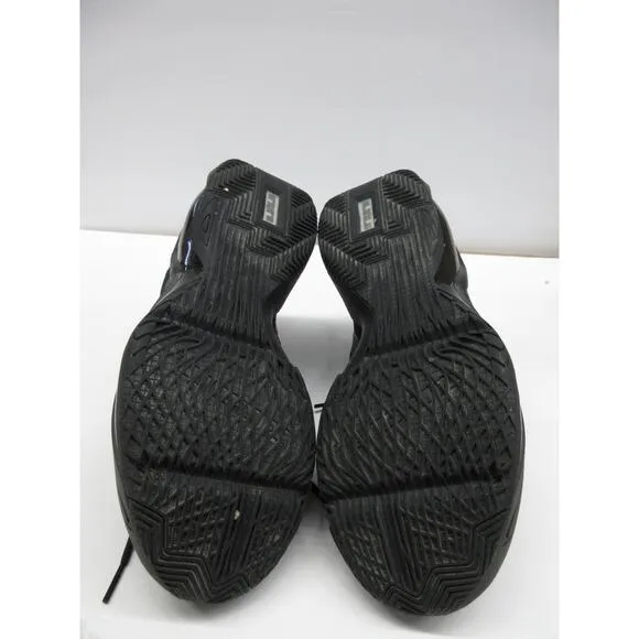 Nike Men's LeBron Soldier XIV 14 Shoes - Black/ Dark Grey, Size 10.5(Like new)