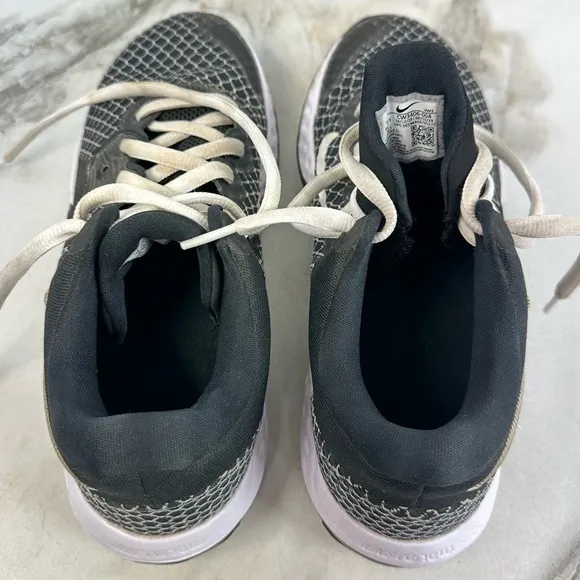 Nike Men's Renew Elevate 2 Basketball Shoes Athletic Sneakers, Black White, Sz 9