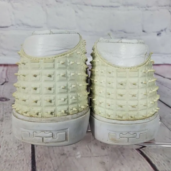 Nike Men's Size 10 White Cream Lebron XIII  Lifestyle Sneakers Shoes