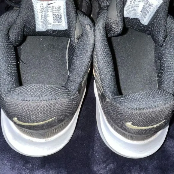 Nike Men's Size 7.5 Air Max Impact 4 Athletic Sneakers Black Metallic Gold Shoes