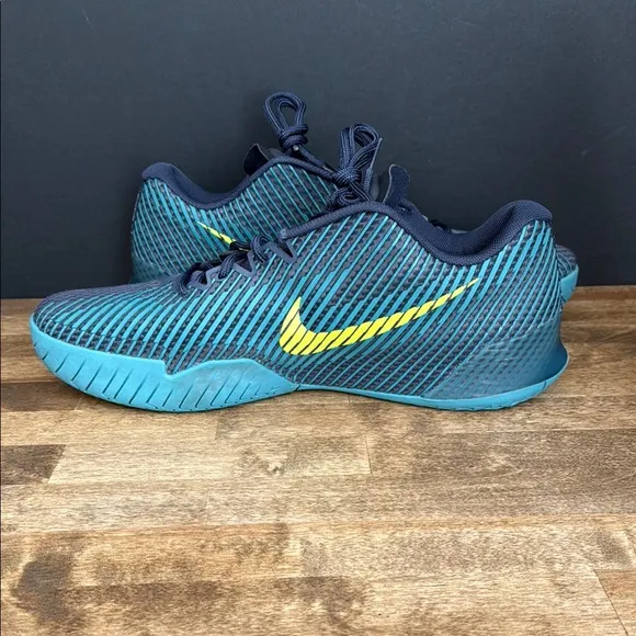 Nike Men’s Vapor 11 Blue and Green Athletic Performance Shoes Size 15