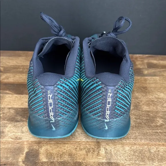 Nike Men’s Vapor 11 Blue and Green Athletic Performance Shoes Size 15