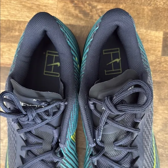 Nike Men’s Vapor 11 Blue and Green Athletic Performance Shoes Size 15