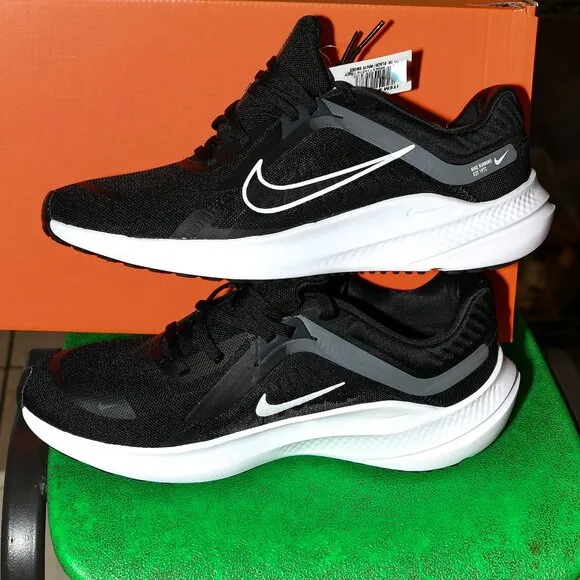 Nike Quest 5 Men's Road Running Shoes