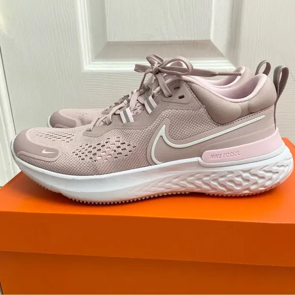 Nike React Miler 2 Running Shoes Women’s 8.5 Plum Chalk Pink Sneakers