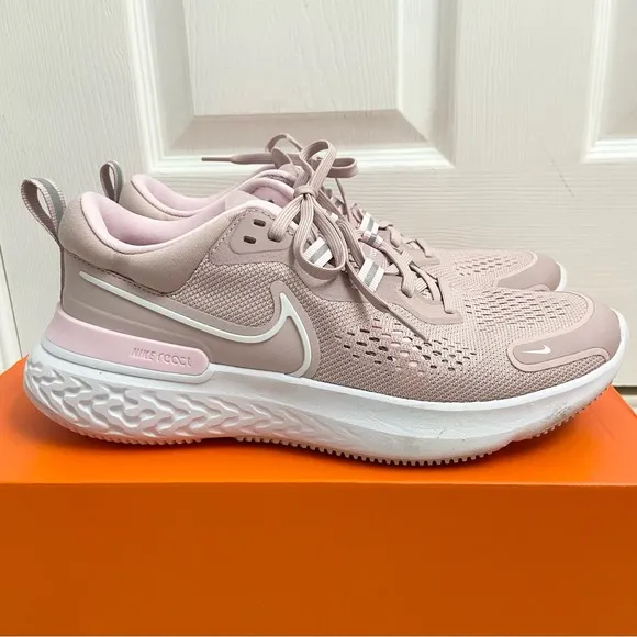 Nike React Miler 2 Running Shoes Women’s 8.5 Plum Chalk Pink Sneakers