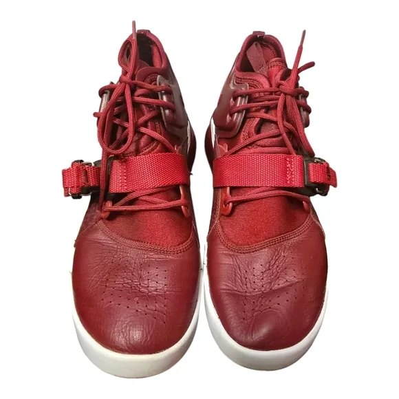 Nike Red Athletic Shoes with Cushioned Sole and Breathable Upper