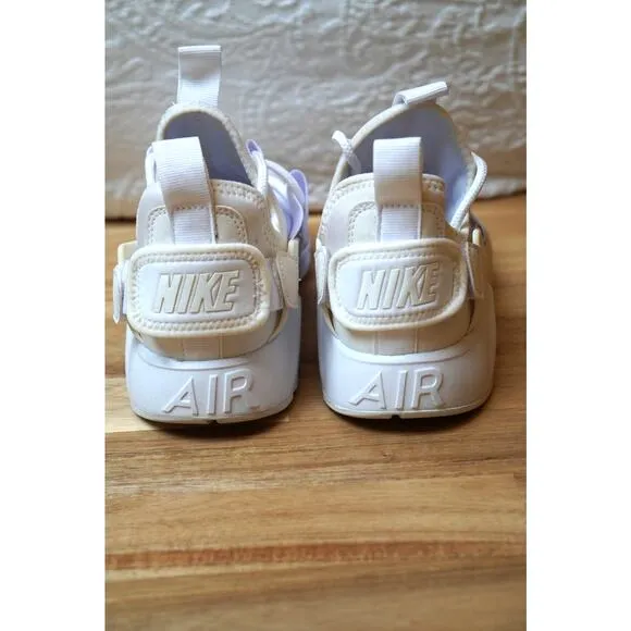 Nike Womens Air Huarache City Running Shoes Ivory AH6804-100 Slip On Strap 7M